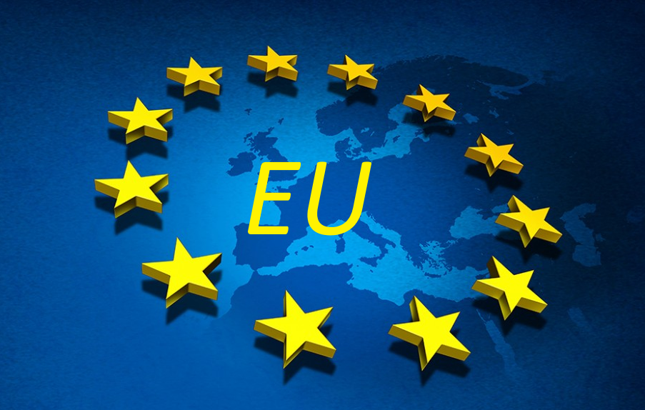 A monochromatic indoor scene featuring a consultation area with a modern design. Two people are seated at a long wooden table, working on laptops, while another person stands nearby. Bookshelves are visible beneath the table, and a sign reads 'Consultation Specialisee'. Overhead lighting and glass partitions add to the contemporary architectural style.